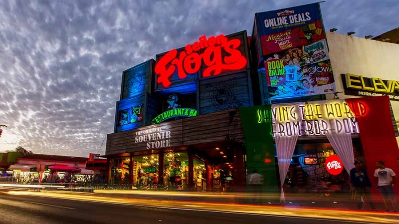 Resultado de imagem para sr frogs cancun